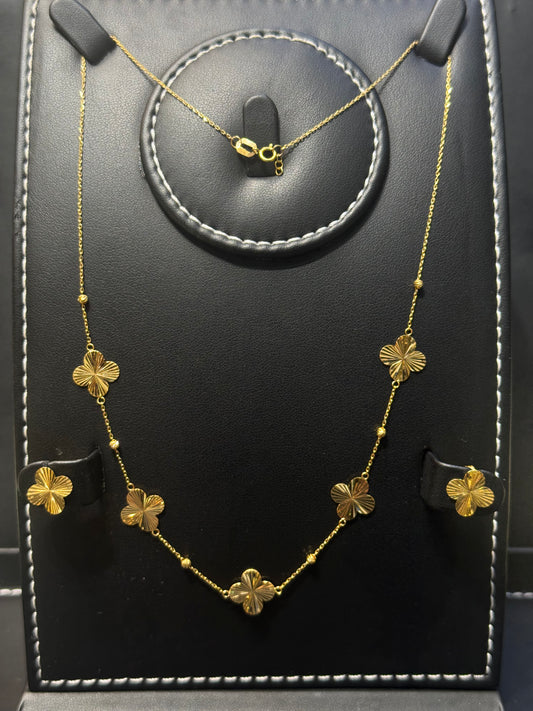 5 flower Necklace